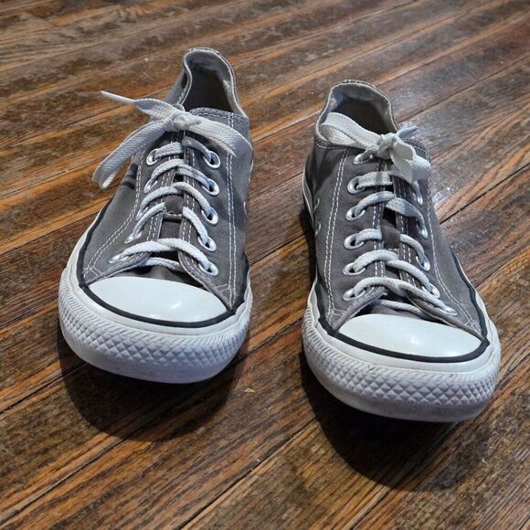 Unisex CONVERSE Low Top Canvas Sneakers Shoes Size 6M/8W - Picture 3 of 7